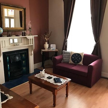Jadan Cottages Броукън Хил Екстериор снимка