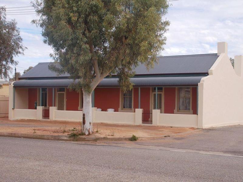 Jadan Cottages Броукън Хил Екстериор снимка