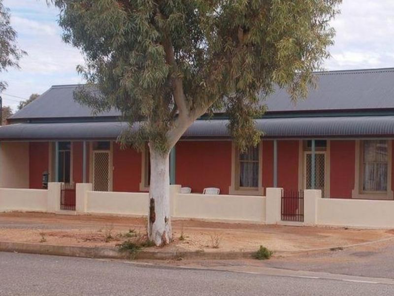 Jadan Cottages Броукън Хил Екстериор снимка