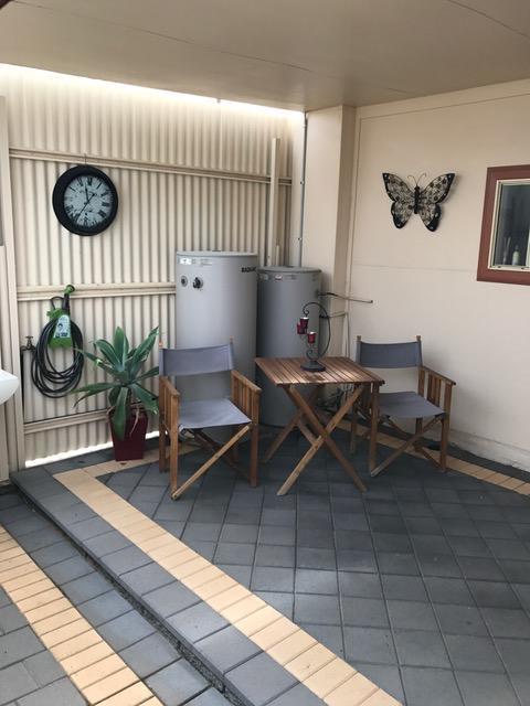 Jadan Cottages Броукън Хил Екстериор снимка